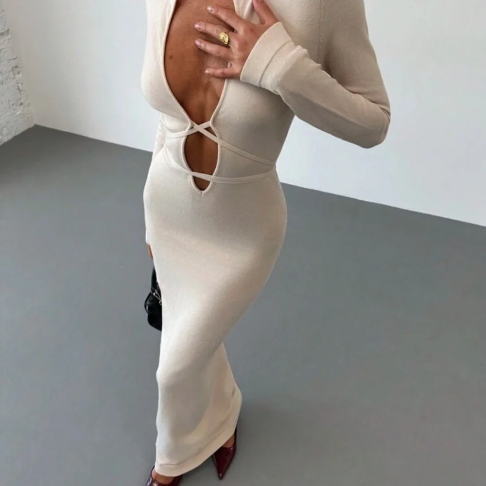 Elegant Cream Long Sleeve Dress - Picture 5 of 6